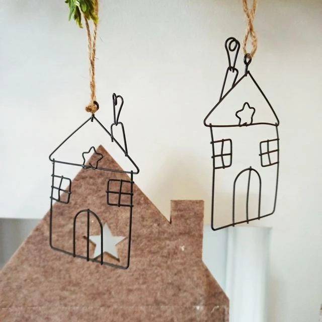 Maisonnettes métal noir suspendu 11x7cm par 6 Acheter ???? Maisonnettes Métal Noir Suspendu 11x7cm Par 6 ???? -LED Shop maisonnettes metal noir suspendu 11x7cm par 6 02